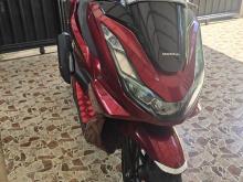 Honda PCX 125 2022 Motorbike