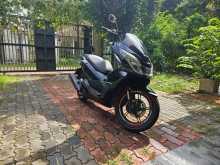 Honda PCX 125 2017 Motorbike