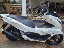 https://riyasewana.com/uploads/honda-pcx-125-192142354213.jpg