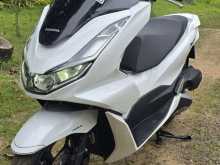 https://riyasewana.com/uploads/honda-pcx-125-192214354242.jpg