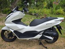 https://riyasewana.com/uploads/honda-pcx-125-192214576074.jpg