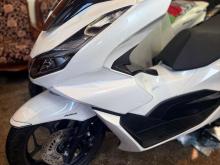 https://riyasewana.com/uploads/honda-pcx-125-1923386434.jpg