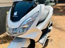 Honda Pcx 125 2017 Motorbike