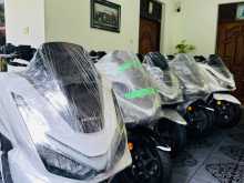 https://riyasewana.com/uploads/honda-pcx-125-209434313283.jpg