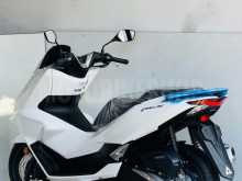 https://riyasewana.com/uploads/honda-pcx-125-210311113172.jpg