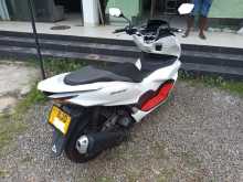 https://riyasewana.com/uploads/honda-pcx-125-211146241864.jpg