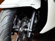 https://riyasewana.com/uploads/honda-pcx-125-2116162824471.jpg