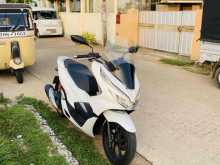 https://riyasewana.com/uploads/honda-pcx-125-221185722283.jpg