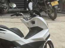 https://riyasewana.com/uploads/honda-pcx-125-222032222022.jpg