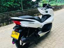 https://riyasewana.com/uploads/honda-pcx-125-2421360013624.jpg