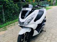 https://riyasewana.com/uploads/honda-pcx-125-2519582613112.jpg
