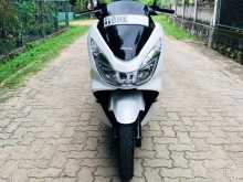 https://riyasewana.com/uploads/honda-pcx-125-2519582613393.jpg