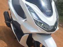 https://riyasewana.com/uploads/honda-pcx-125-252111504782.jpg
