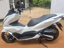 https://riyasewana.com/uploads/honda-pcx-125-252112086894.jpg
