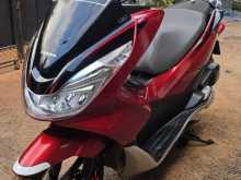Honda PCX 125 2018 Motorbike