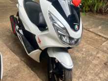 https://riyasewana.com/uploads/honda-pcx-125-258530613433.jpg