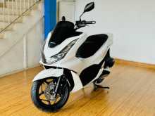 Honda PCX 125 Japan 2024 Motorbike