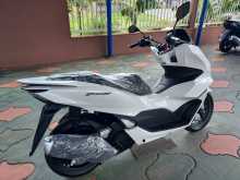 https://riyasewana.com/uploads/honda-pcx-125-2720441913304.jpg