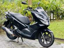 Honda PCX 125 2024 Motorbike