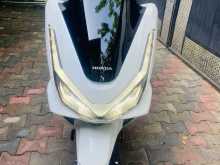https://riyasewana.com/uploads/honda-pcx-125-2812483513261.jpg