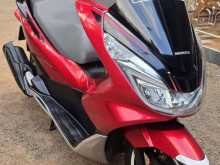 Honda PCX 125 Anniversary JF 2018 Motorbike