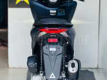 https://riyasewana.com/uploads/honda-pcx-125-2910391813374.jpg