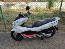 Honda PCX 125 2015 Motorbike