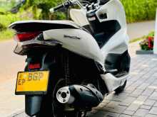 https://riyasewana.com/uploads/honda-pcx-125-3010521913323.jpg