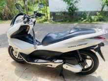 https://riyasewana.com/uploads/honda-pcx-125-3012094122723.jpg
