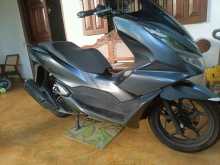 Honda PCX 125 2023 Motorbike