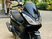 Honda Pcx 125 2017 Motorbike