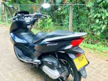 https://riyasewana.com/uploads/honda-pcx-125-315553913024.jpg