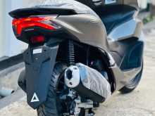 https://riyasewana.com/uploads/honda-pcx-125-316441013302.jpg