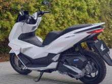 Honda PCX 125 2024 Motorbike