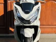Honda PCX 125 Japan 2024 Motorbike