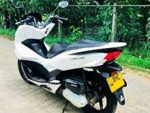 https://riyasewana.com/uploads/honda-pcx-125-419012613804.jpg
