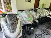 https://riyasewana.com/uploads/honda-pcx-125-610391513944.jpg