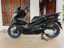 Honda Pcx 125 2017 Motorbike