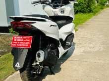 Honda PCX 125 2024 Motorbike