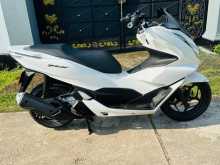 https://riyasewana.com/uploads/honda-pcx-125-68285913453.jpg