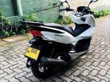 https://riyasewana.com/uploads/honda-pcx-125-717464722233.jpg