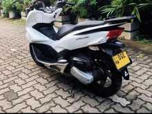 https://riyasewana.com/uploads/honda-pcx-125-717464722612.jpg