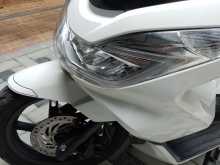 https://riyasewana.com/uploads/honda-pcx-125-722113513073.jpg