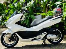 Honda Pcx 125 2017 Motorbike