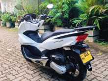 https://riyasewana.com/uploads/honda-pcx-125-810380913574.jpg