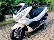 Honda PCX 125 2018 Motorbike