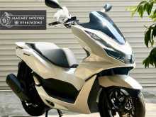 https://riyasewana.com/uploads/honda-pcx-125-815455422441.jpg