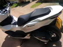 https://riyasewana.com/uploads/honda-pcx-125-8838234293.jpg