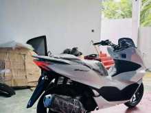 https://riyasewana.com/uploads/honda-pcx-125cc-211533622032.jpg