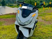 Honda PCX 125CC Japan 2024 Motorbike